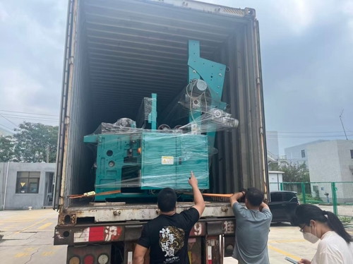 Ceres Machinery liefert mehrere Teppichschermaschinen nach Indien und Ägypten